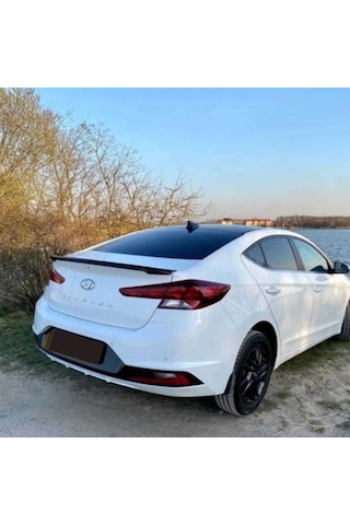 Hyundai Elantra Bagaj Üstü Spoiler Piano Black 2019-2020