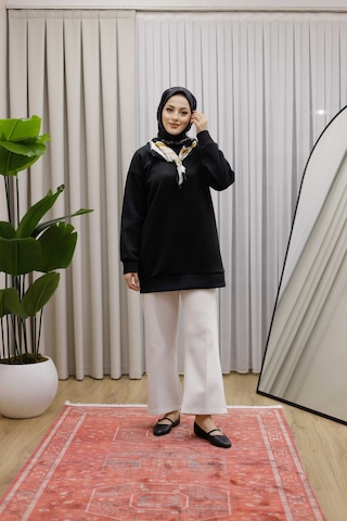Moonsc Kadın Regular Fit Pamuklu Yaka Fularlı Bisiklet Yaka Siyah Tunik