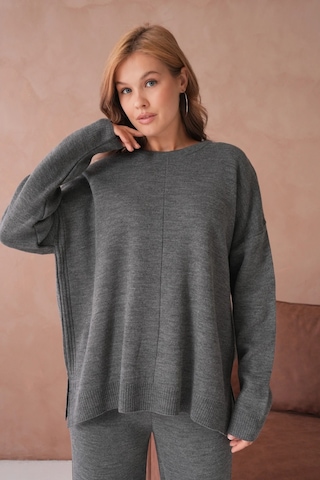 Kadın Bisiklet Yaka Yırtmaçlı Kazak Pantolon İkili Triko Takım Antrasit