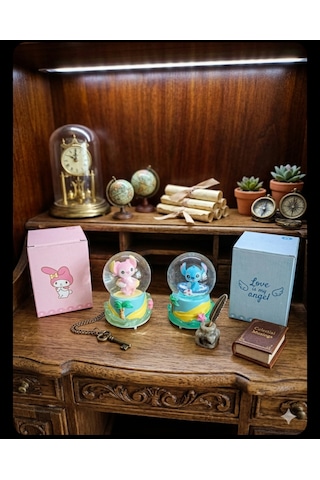 Masaüstü Işıltısı: 11 Cm Melodili Pembe & Mavi Kar Küresi İkilisi 01