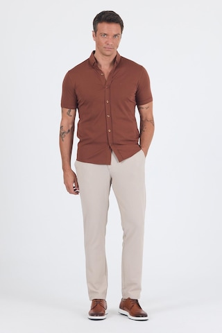 İmza Kiremit İtalyan Düğmeli Yaka Kısa Kol Cepsiz Slim Fit Gömlek 1004250255 Kiremit