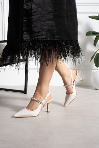 Shoetek Lorwen Kadın Topuklu Önden Bantlı Taşlı İnce Topuklu Stiletto Bej Saten