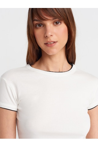 Dilvin 31750 Kontrast Kısa Kollu Tshirt-ekru Ekru