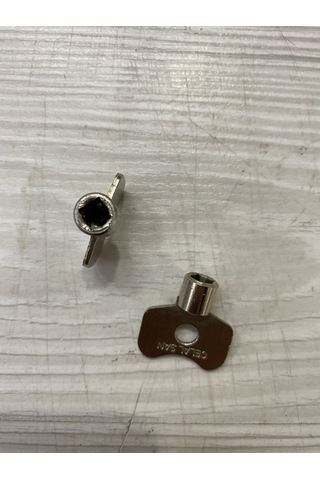 Arasyapı Purjör Anahtar Petek Kombi Radyatör Havlupan Hava Alma Anahtarı