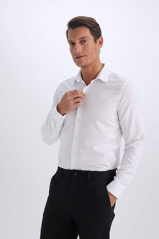 DeFacto Slim Fit Dar Kesim Polo Yaka Kolay Ütülenen Oxford Basic Düz Uzun Kollu Gömlek R4340AZ25SPWT36