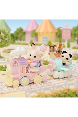 5819 Sylvanian Families Lunapark Oyun Seti Uçak Ve Tren +3 Yaş