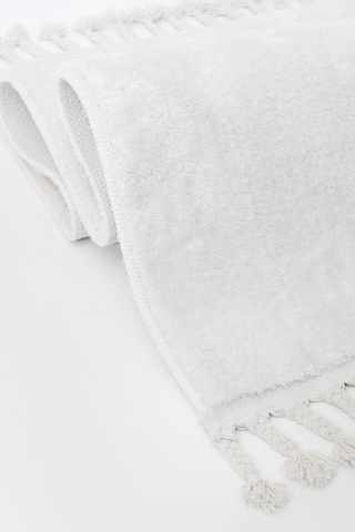 DijiDekor Beyaz Post Dokuma Halı Saçaklı Peluş Yumuşacık Kaymaz Antibakteriyel