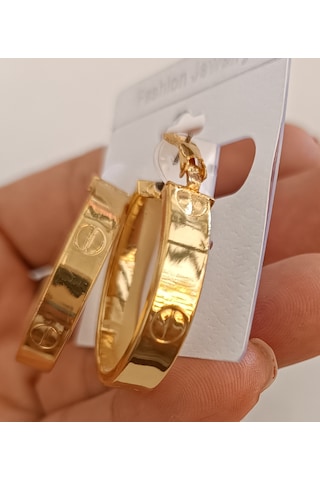 Halka Detay Gold Renk Büyük Boy Çelik Küpe Modern Şık Tasarım Günlük Kullanım çok renkli