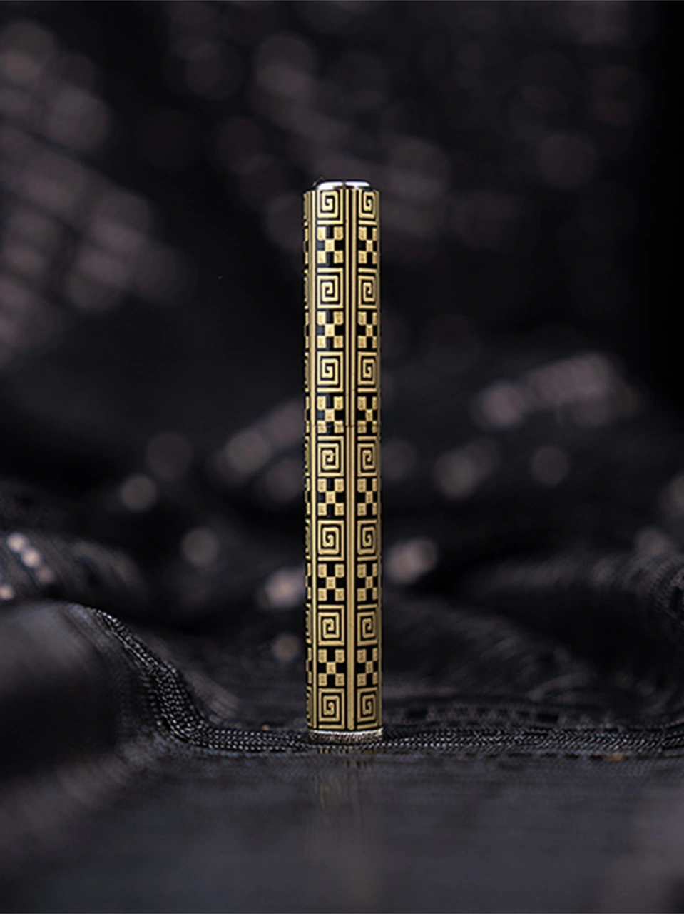 Caka Lighter Kare Desen Çakmak Siyah - Altın