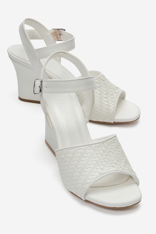 Luvi Shoes Sylvar Beyaz Örgü Kadın Dolgu Topuklu Ayakkabı