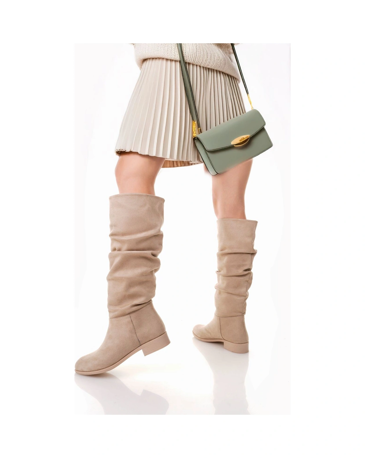 Winda Bej Süet Körüklü Çizme Göründüğü Gibi