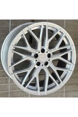 5 112 19 9.5 Et40 Ch73.1 Hyper Silver Arceo Valencia Jant