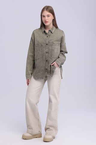 Selectmoda Kadın Çift Cepli Çıtçıt Kapamalı Oversize Kot Gömlek haki