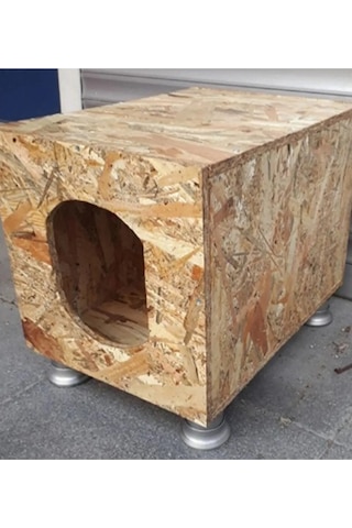 Apak Ahşap Lüx Dış Mekan Plastik Ayaklı Osb Kedi Evi 40 x 35 x 30 CM