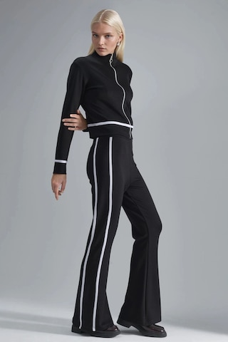 Hiccup Modal Dokulu Fermuarlı Sweatshirt Ve İspanyol Paça Pantolon İkili Takım Berşan Collection Siyah