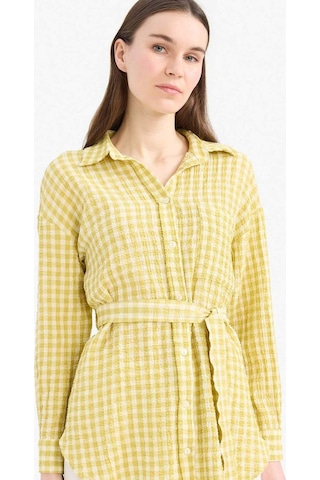 DeFacto Relax Fit Pötikareli Gofre Dokulu Kuşaklı Uzun Kollu Tesettür Gömlek Tunik E4558AX25SMKH519