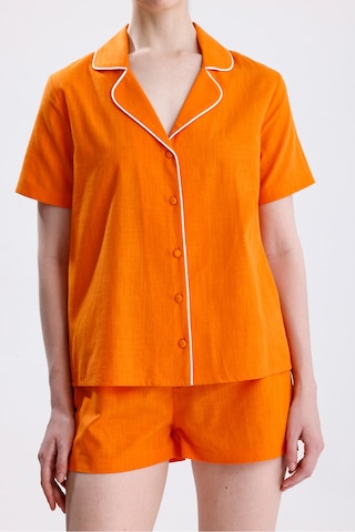 Kadın Kısa Kol Önden Düğmeli Şortlu Kiremit Pijama Takımı Çok Renkli