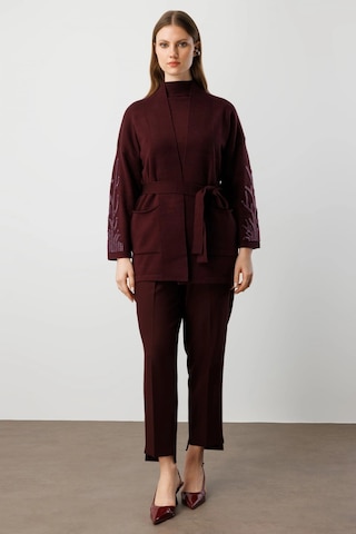 On Fashion Kadın Kolları Taşlı Kuşaklı Triko Bordo Hırka 60902 Bordo