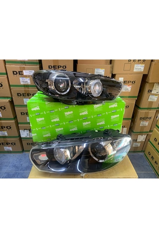Vw Scirocco 2008-2013 Arası Valeo Sağ Ve Sol Far Takım D1s Xenon 1k8941753f / 1k8941754f