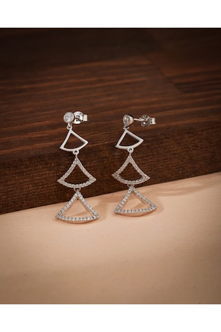 925 Ayar Zirkon Taşlı Rodyum Üçgen Motifli Şık Özel Tasarım Sallantılı Gümüş Küpe Re10221