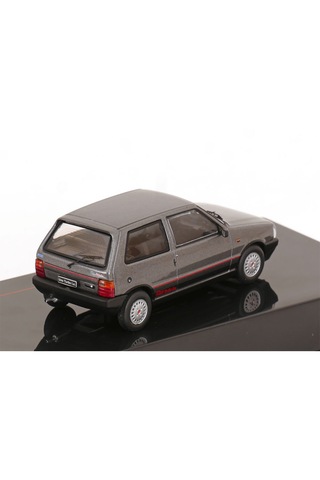 1:43 Ölçek 1984 Fiat Uno Turbo İ.e Diecast Metal Minyatür Model Araba 10cm