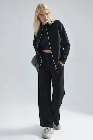 Fiolin Modal Dokulu Fermuarlı Sweatshirt & Nervürlü Pantolon Takımı Siyah