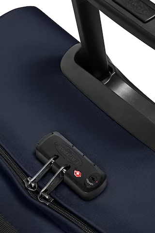 Eastpak Orta Boy Valiz Ultra Hafif, Geniş Hacimli, Dayanıklı Kumaş, Sessiz Tekerlekli Ek00062ll831 Lacivert