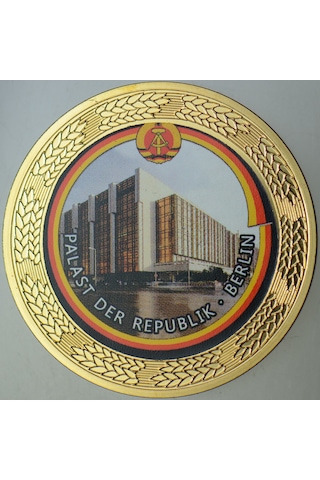 Doğu Almanya Madalyon 1949-1990 Berlin Cumhuriyet Sarayı. Renkli 33 Mm Çil.