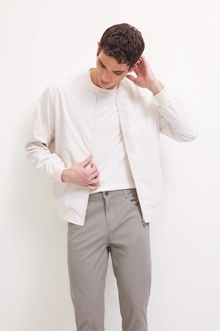 DeFacto Slim Fit Bomber Mont Ceket Dar Kesim Kolej Yaka Fermuarlı Çift Cepli Mevsimlik Hafif D7319AX25SPER140