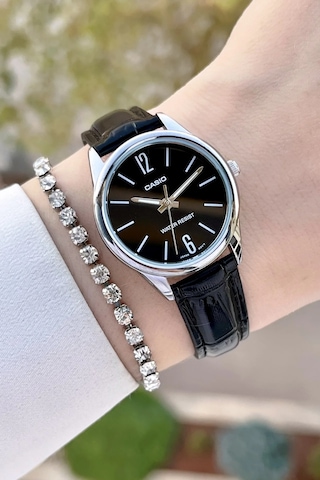Casio Csgnct153 Kadın Kol Saati Gümüş