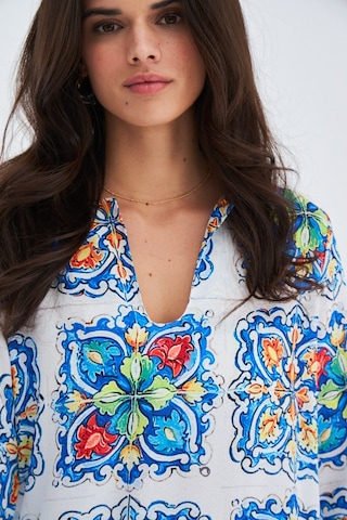 Peraluna RIA CAFTAN Çini Desenli Derin Yırtmaçlı Saten Kadın Kaft Çok Renkli