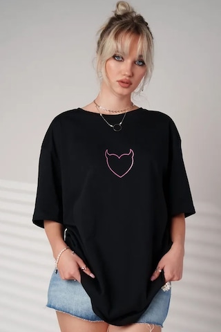 Unisex Şeytan Kalp Baskılı Oversize Tshirt Siyah
