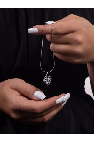 Lucente 925 Ayar Gümüş Monstera Yaprağı Kolye 215007326