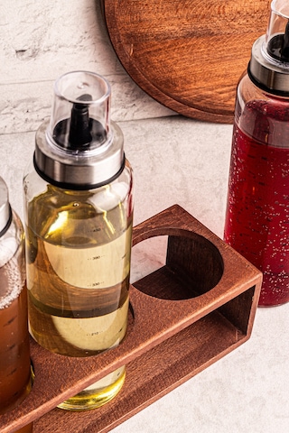 Oily - Ahşap Stantlı 3'lü 500 ml Borosilikat Zeytinyağı Sıvıyağ Sirke Şişesi Yağdanlık Yağlık