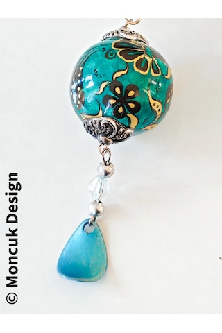 Moncuk Design Yeşil Sıcak Hava Balonu Şeklinde Üzeri Çiçek Desenli Uç Kısmı Zincir Süslemeli Anahtarlık