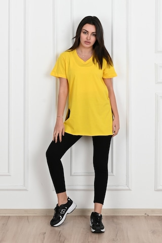 Kadın V Yaka Yırtmaçlı T-shirt 8783-22 001