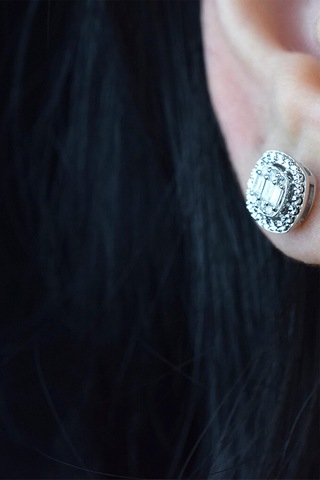 Modern Tasarım 0.24 Ct Baget Kare Tektaş  Küpe