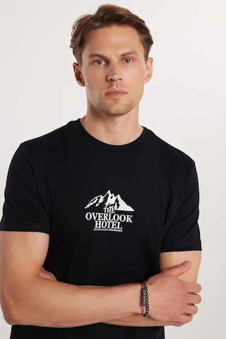 Tudors Erkek Slim Fit Dar Kesim %100 Pamuk Yumuşak Dokulu Baskılı Siyah Bisiklet Yaka Tişört-33130 Siyah