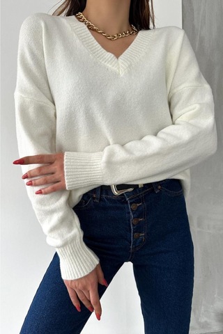 Femelle Kadın V Yaka Standart Beden Oversize Basic Triko Kazak Beyaz