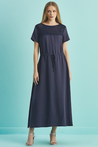 Kısa Kollu Lacivert Elbise