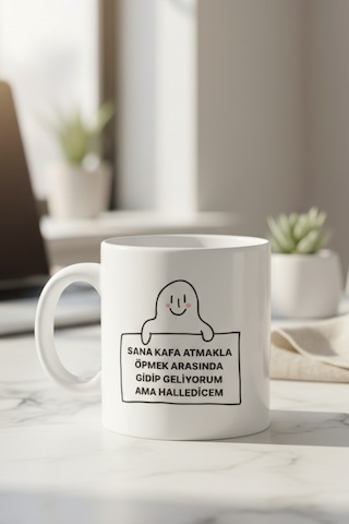 Komik Kupa Bardak ''sana Kafa Atmakla Öpmek Arasında Gidip Geliyorum'' Yazılı Seramik Kahve Kupası Beyaz