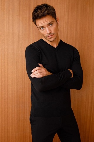 Desen Triko Erkek Basic V Yaka İnce Triko Kazak 02421602 Siyah Siyah