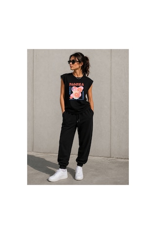 Herkesemoda Paloma Baskı Detaylı Sıfır Kol Bisiklet Yaka T-shirt Siyah
