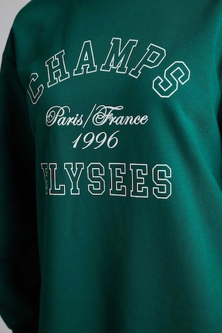 Defacto Regular Fıt Bisiklet Yaka Baskılı İçi Yumuşak Tüylü Sweatshirt Tunik F3088ax25wngn1041 Yeşil-gn1041