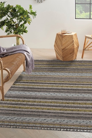 Yeşil Renkli Kaymaz Tabanlı Yıkanabilir Makine Dokuma Kilim-325