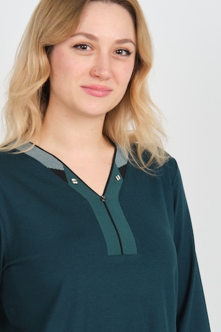 Detay Triko Kadın V Yaka Ve Yakası Taş Detaylı Uzun Kollu Anne Bluz 5711 Zümrüt Zümrüt