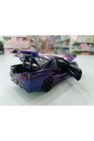 Skyline 1:24 Ölçekli Model Araba Hayallerinizdeki Arabayı Küçültün