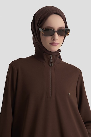 Armine Trend Yarım Fermuarlı Dik Yaka Uzun Kollu Rahat Kesim Basic Uzun Tunik 107 Cm Boy Kahverengi 26kt456