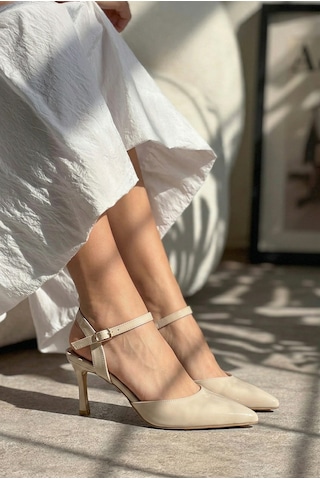 Giamgia Store Bej Rugan Sivri Burun Bilek Kayışlı İnce Topuklu Kadın Ayakkabı-2332