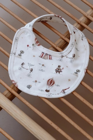 Sirk Baskılı Çıt Çıtlı Bebek Önlük Beyaz